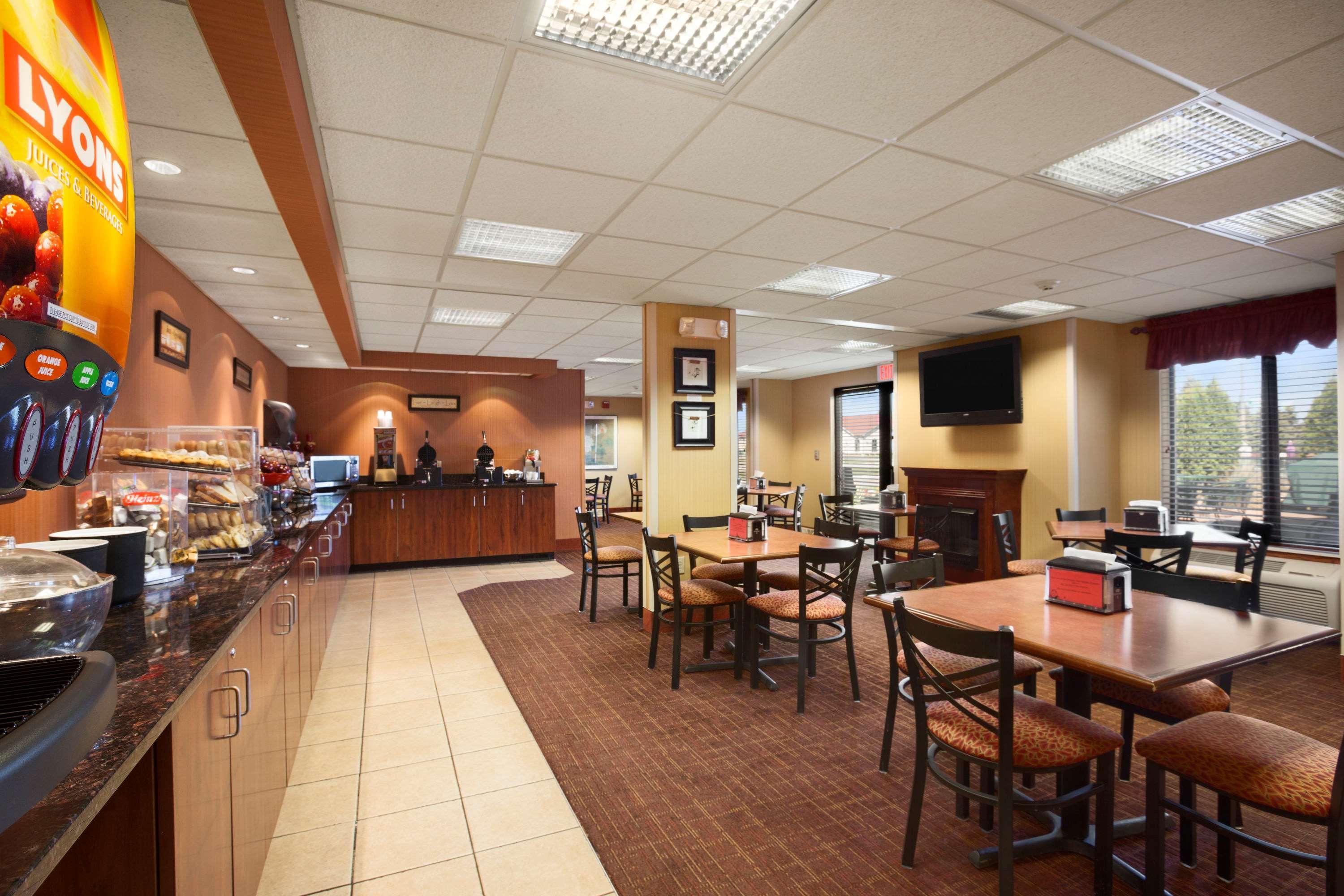 Ramada By Wyndham Wisconsin Dells I-90 Hotel Kültér fotó