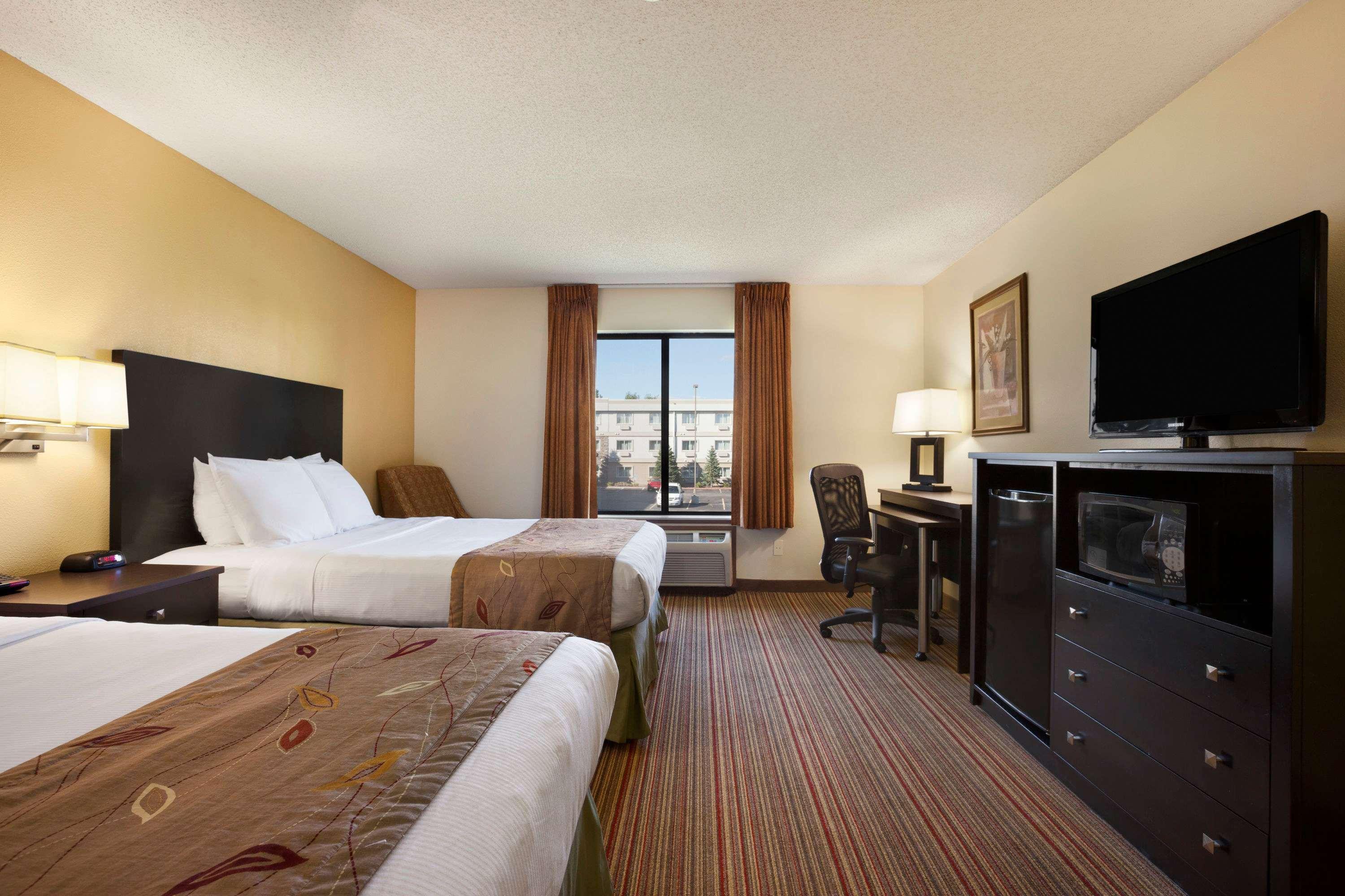 Ramada By Wyndham Wisconsin Dells I-90 Hotel Kültér fotó