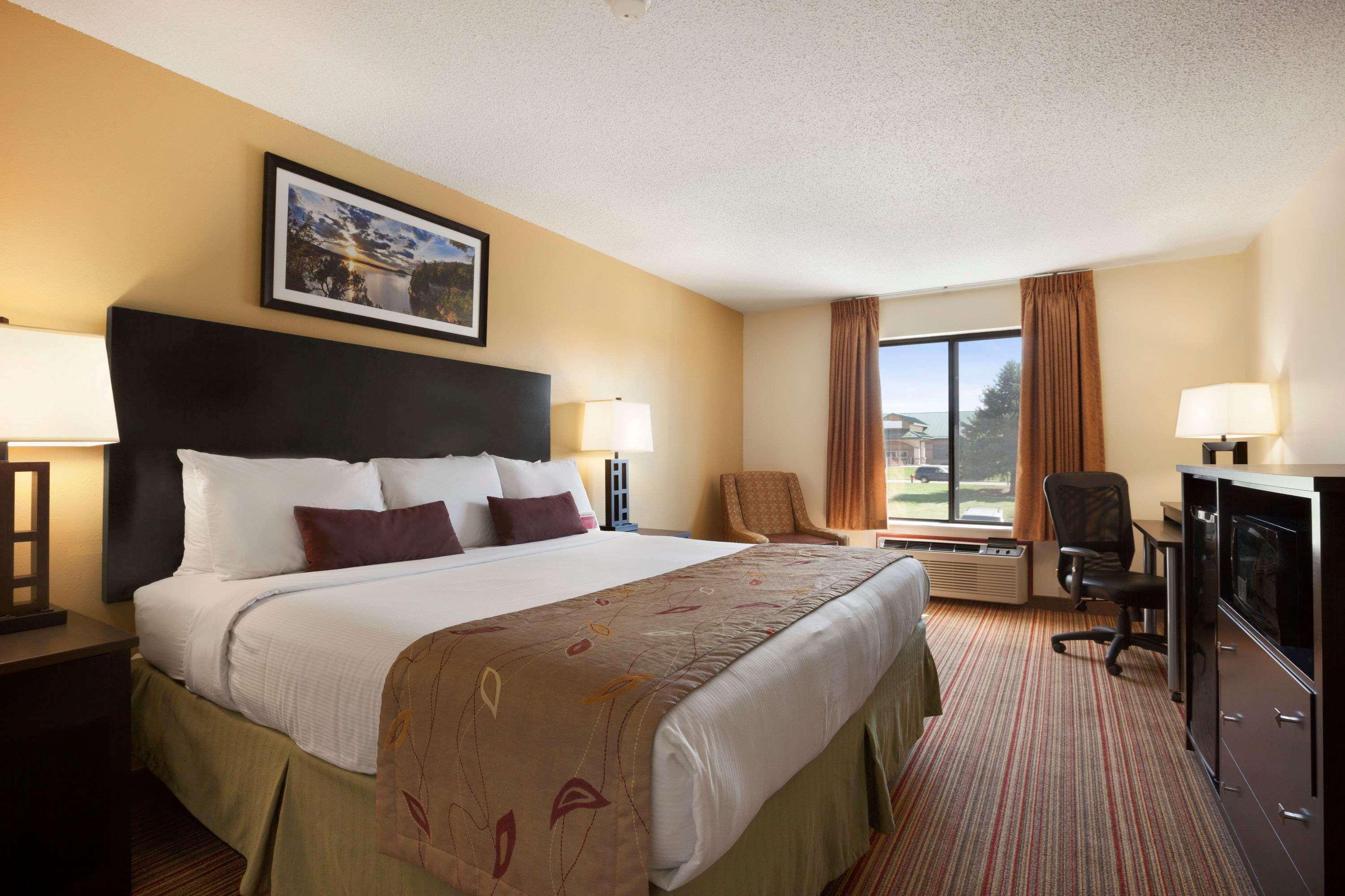 Ramada By Wyndham Wisconsin Dells I-90 Hotel Kültér fotó