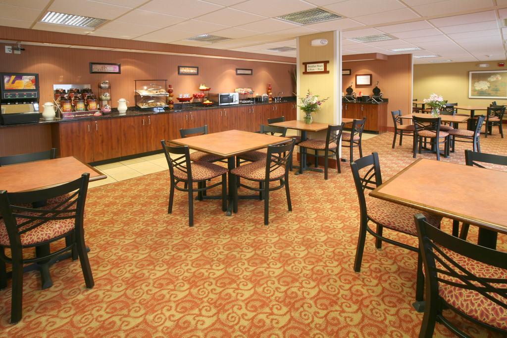 Ramada By Wyndham Wisconsin Dells I-90 Hotel Kültér fotó