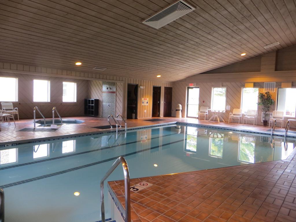 Ramada By Wyndham Wisconsin Dells I-90 Hotel Kültér fotó