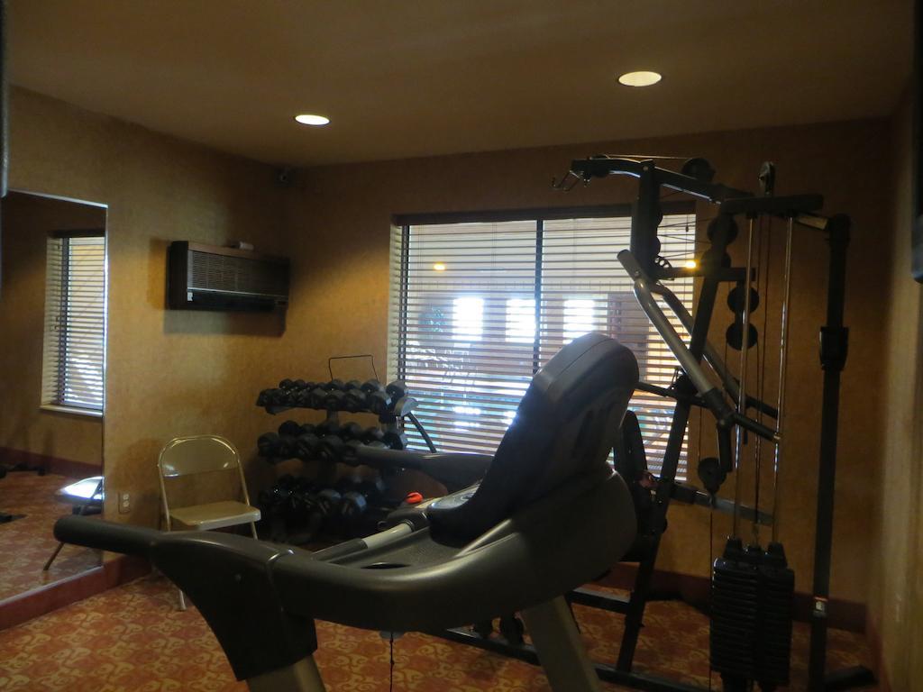 Ramada By Wyndham Wisconsin Dells I-90 Hotel Kültér fotó