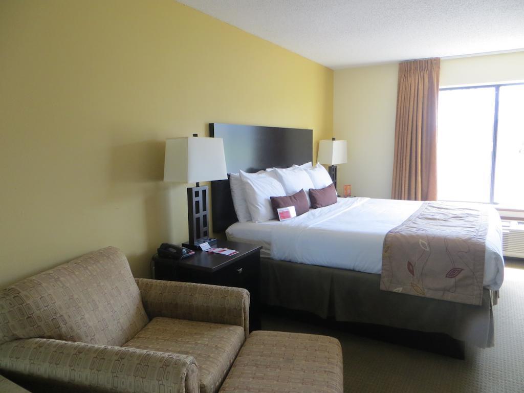 Ramada By Wyndham Wisconsin Dells I-90 Hotel Kültér fotó