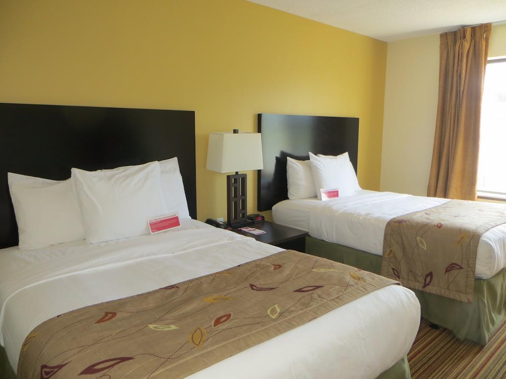 Ramada By Wyndham Wisconsin Dells I-90 Hotel Kültér fotó