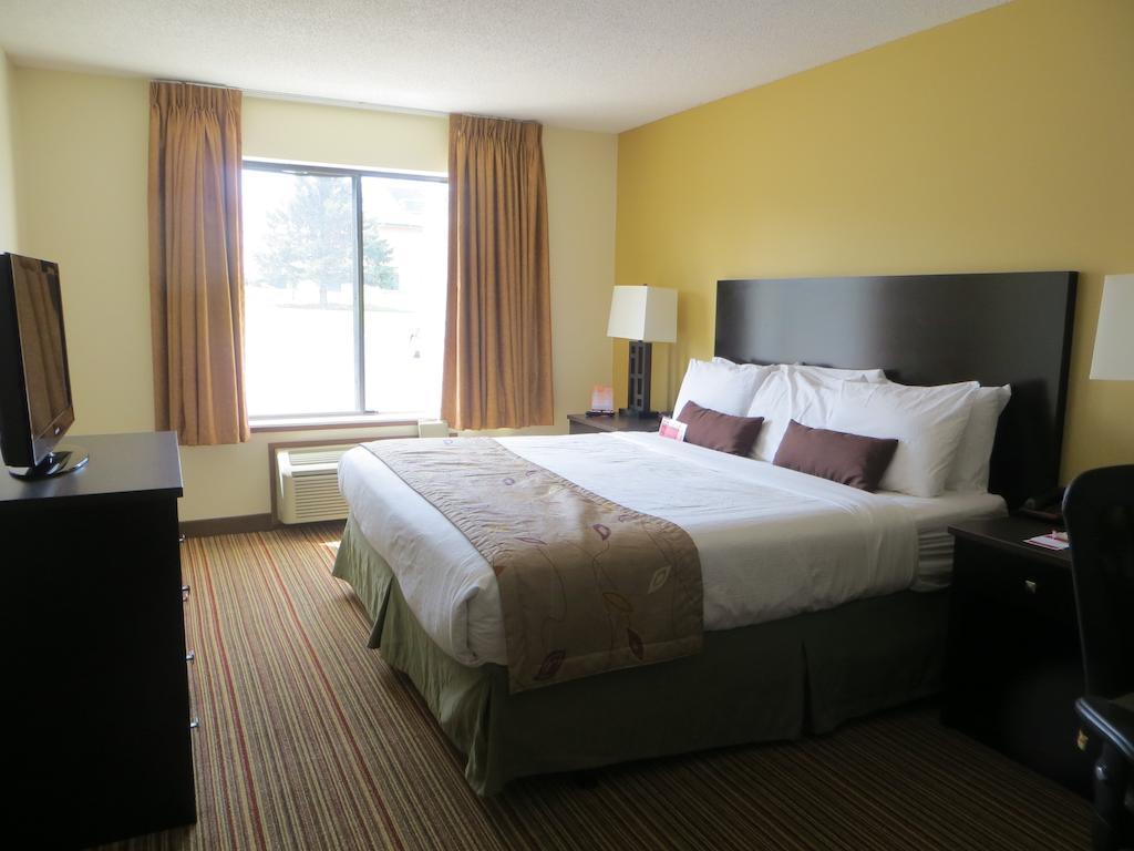 Ramada By Wyndham Wisconsin Dells I-90 Hotel Kültér fotó