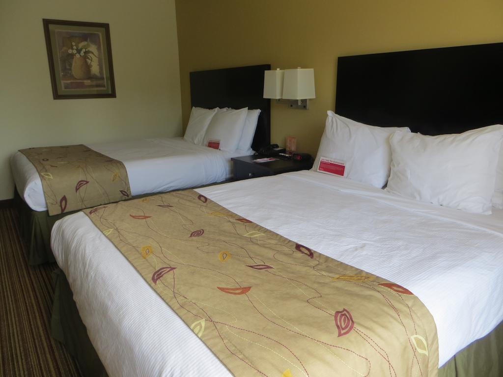 Ramada By Wyndham Wisconsin Dells I-90 Hotel Kültér fotó